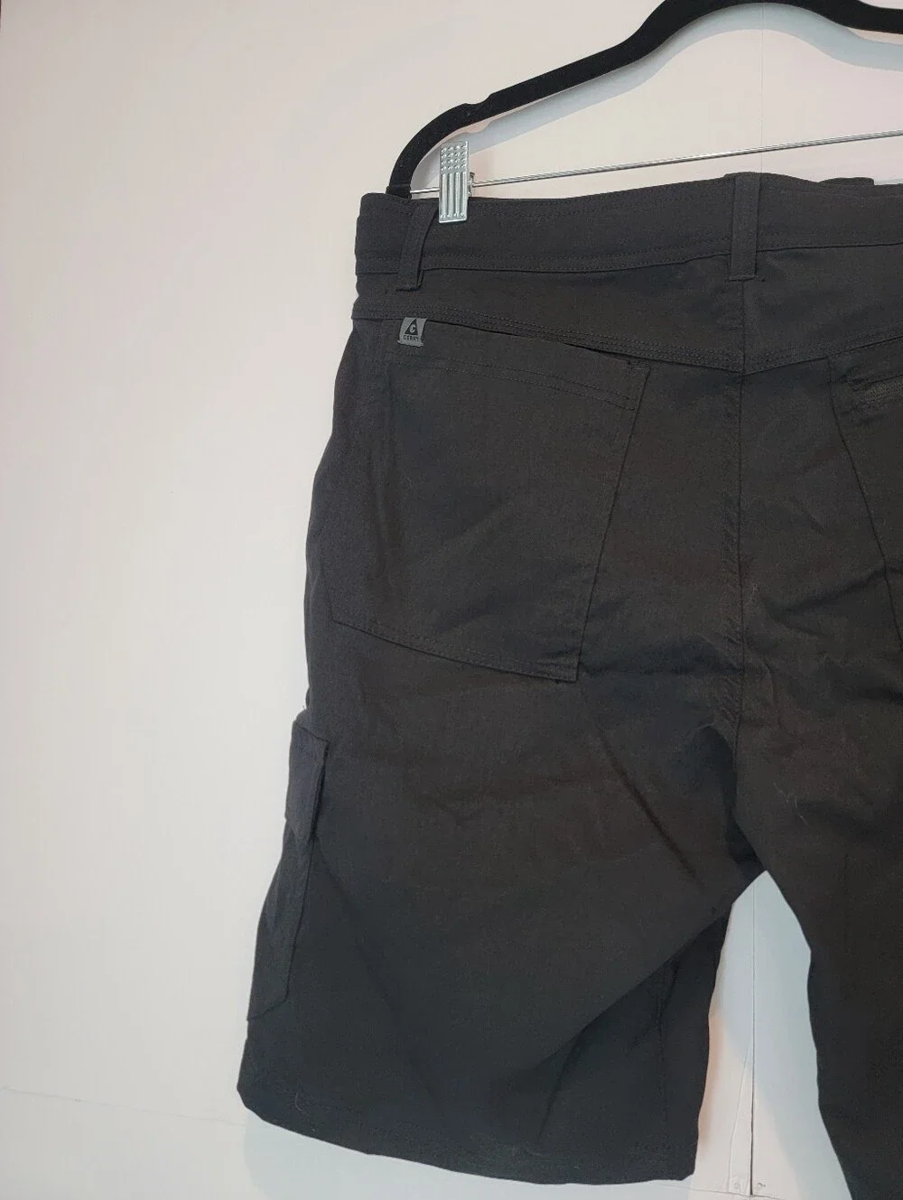 Gerry On The Go Black Stretch Cargo Hiking Shorts Size 36
